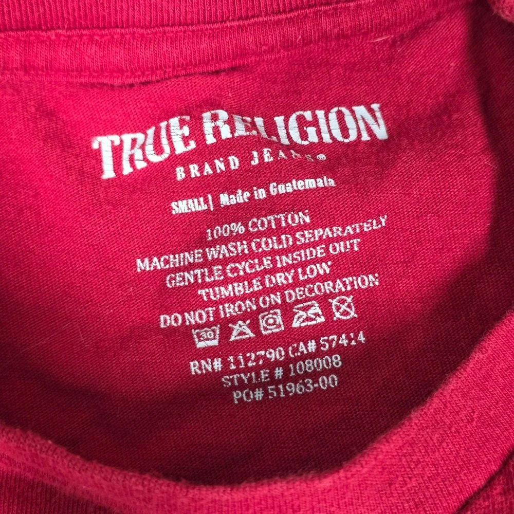True Religion T-Shirt World Tour Buddha Red Crew Tee Dahlia Short‎ Sleeve Small